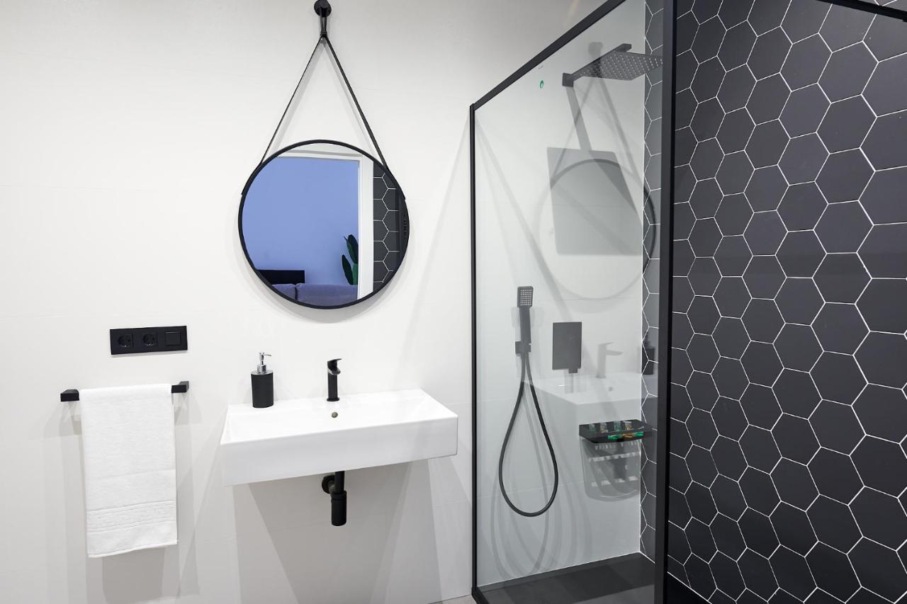 9 Nidos Centrica Suites - Nuevo Plasencia Bagian luar foto