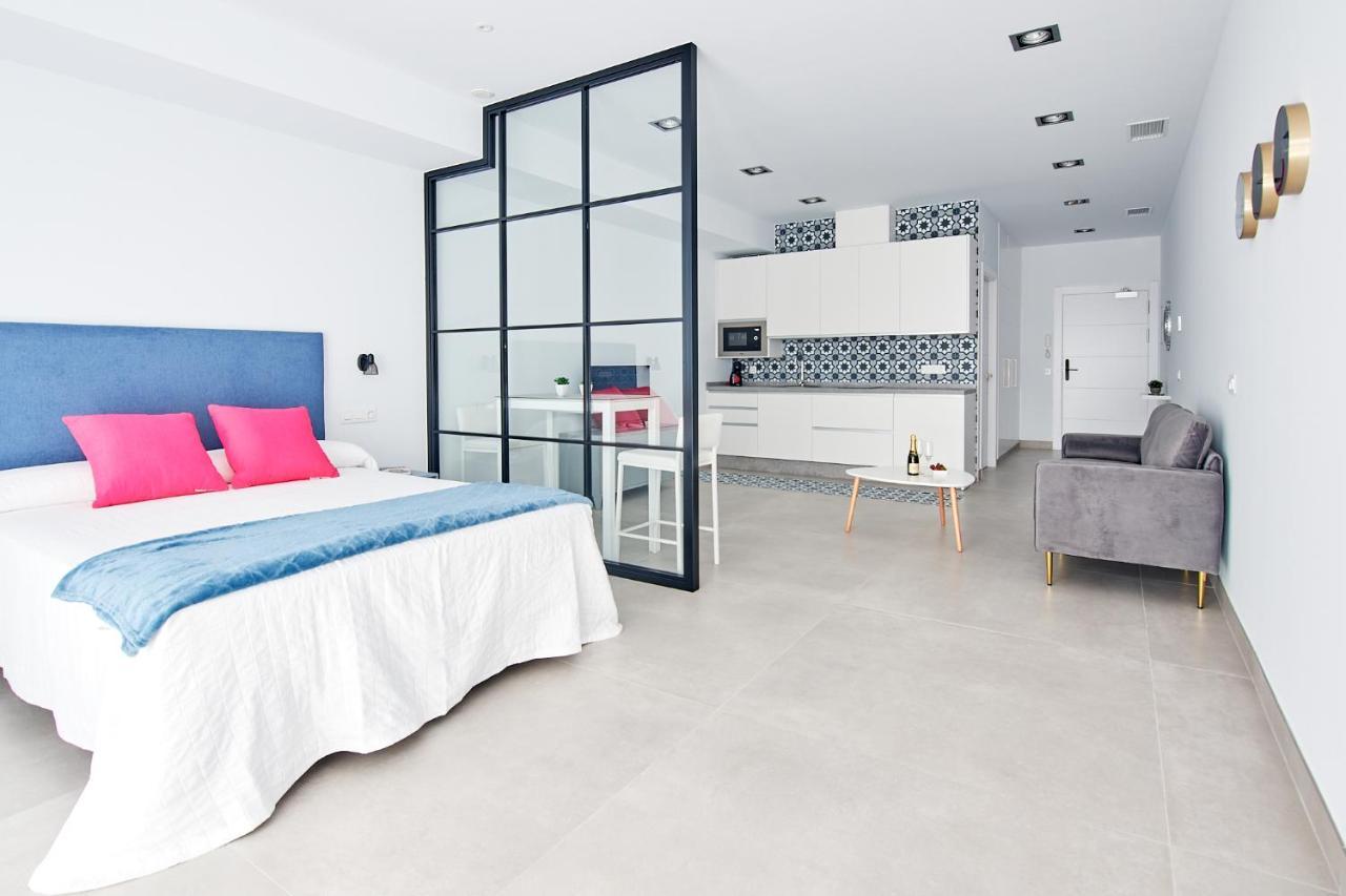9 Nidos Centrica Suites - Nuevo Plasencia Bagian luar foto